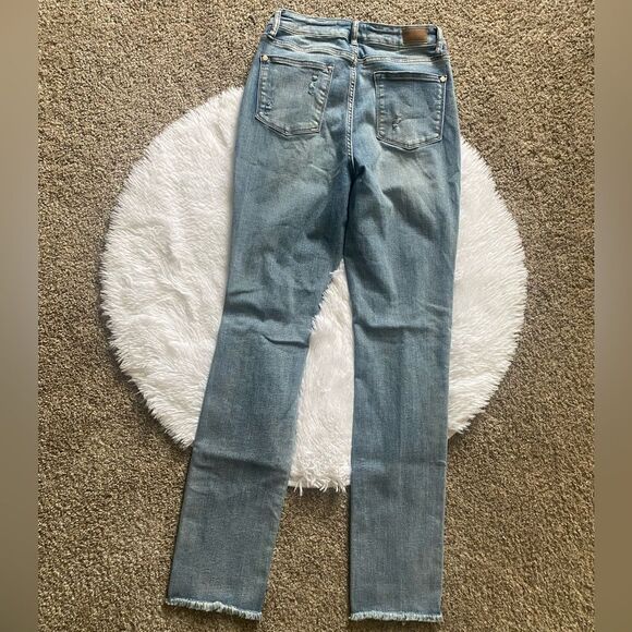 Judy Blue Boyfriend Fit Jeans Distressed Womens Size 7 28 Stretchy Raw Ankle - Picture 2 of 10
